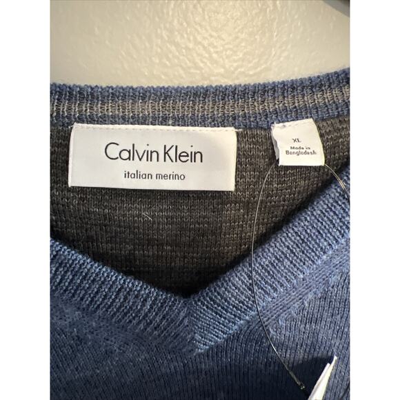 NWT Calvin Klein Extra Fine Merino Sweater Mens XL Blue V Neck MSRP $89.50 - Picture 3 of 7